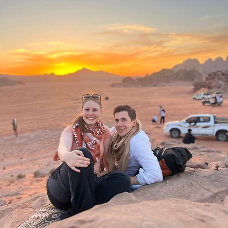 Апартаменти Abdullah Luxury Camp Ваді-Рам Екстер'єр фото