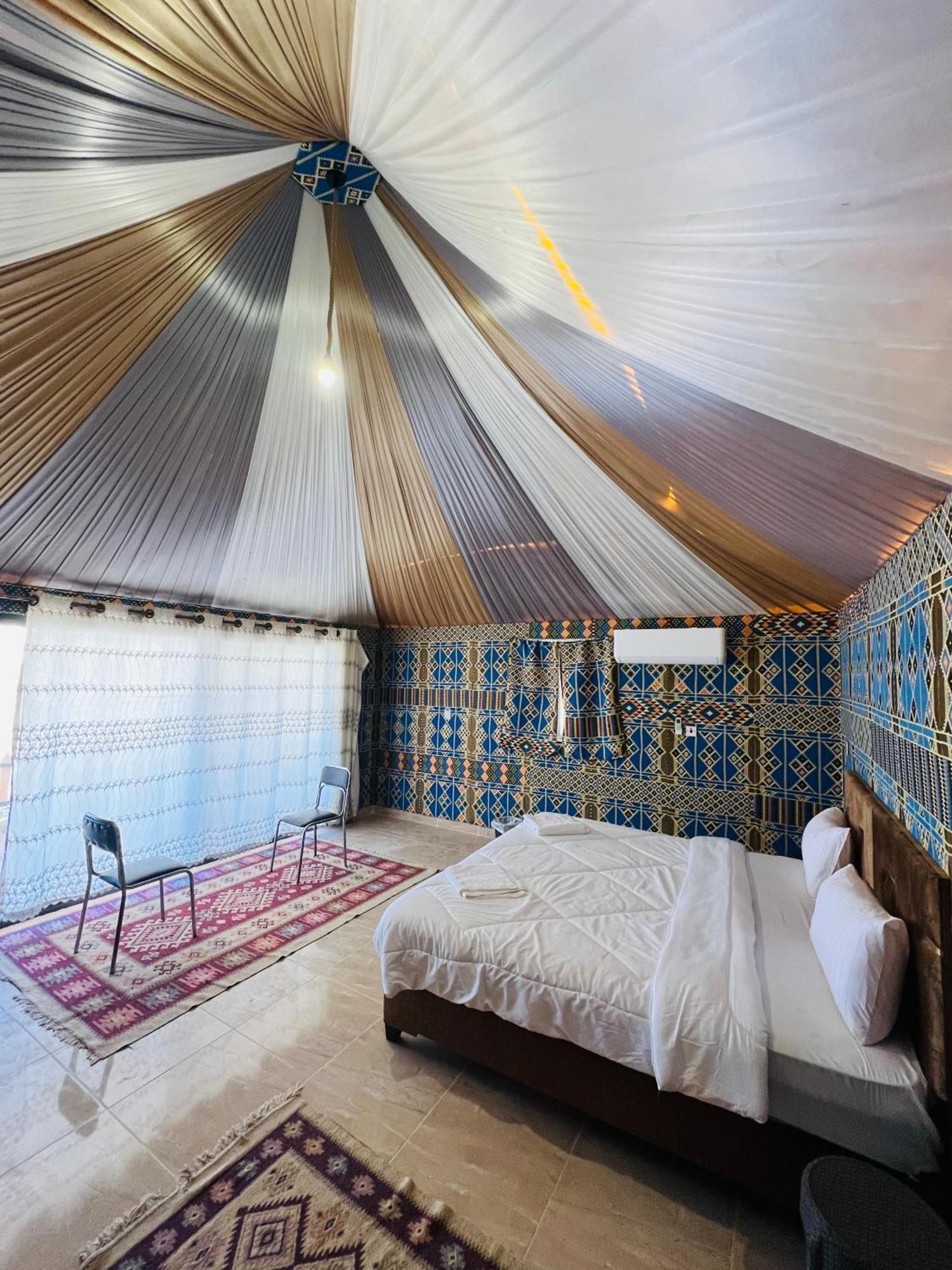 Апартаменти Abdullah Luxury Camp Ваді-Рам Екстер'єр фото