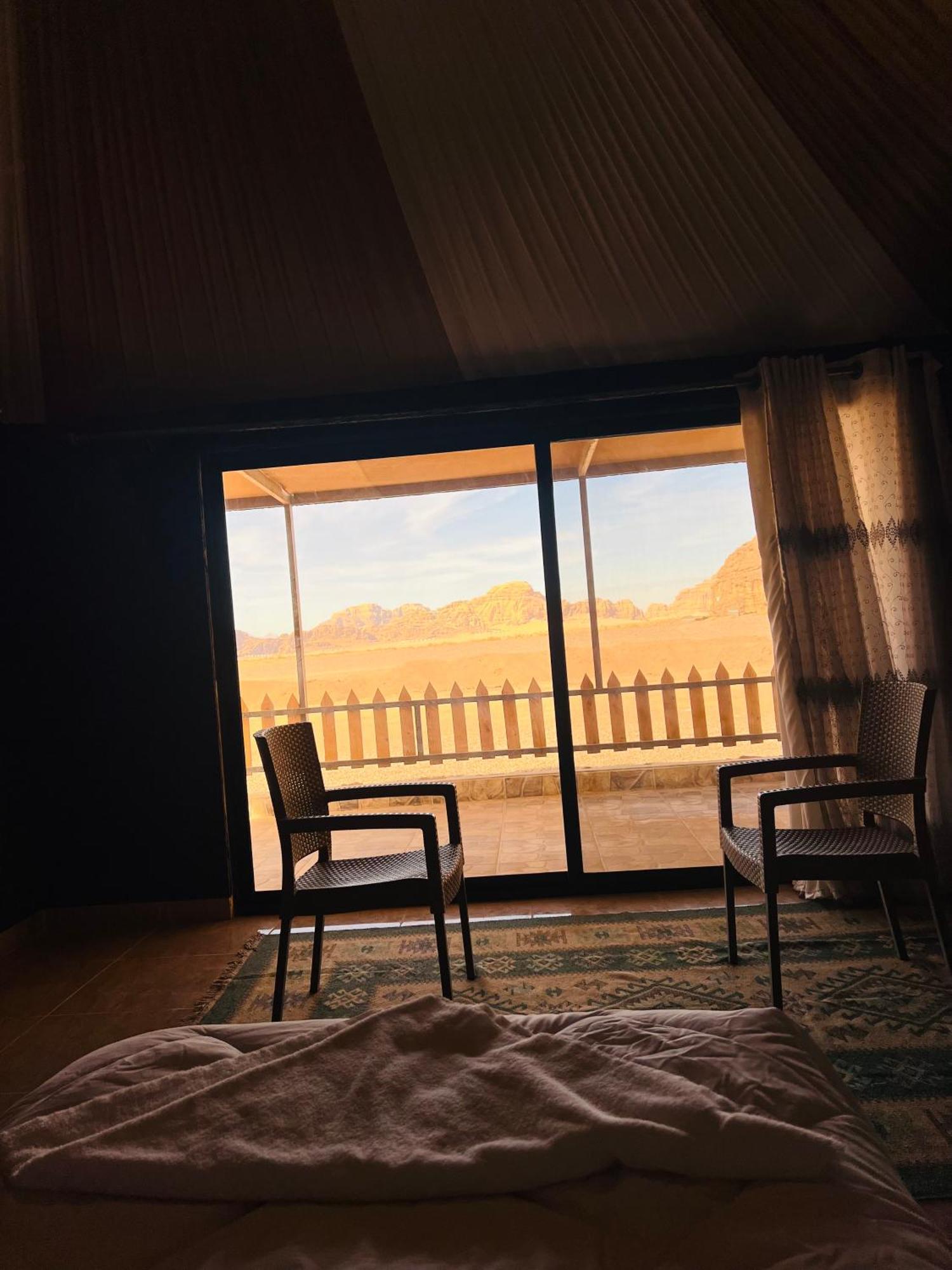 Апартаменти Abdullah Luxury Camp Ваді-Рам Екстер'єр фото